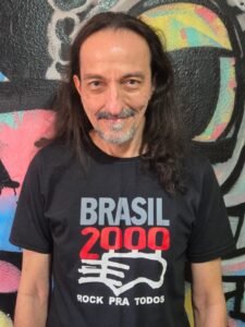 WhatsApp-Image-2026-09-19-at-14.51.29-225x300 LOCUTORES BRASIL 2000